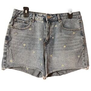 Khaki + Blue High Rise Jean Shorts Size 13/31 Casual Denim Shorts Stretch Flower